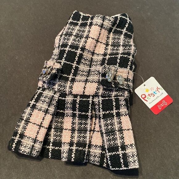 Dog Coat Pink & Black Plaid with Pleated Back Size M (small dog M) NWT - Picture 1 of 7